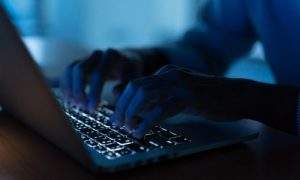 O que fazer para evitar fraudes na internet?