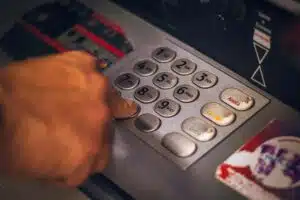 Existe um limite de valor para saque do FGTS? Entenda