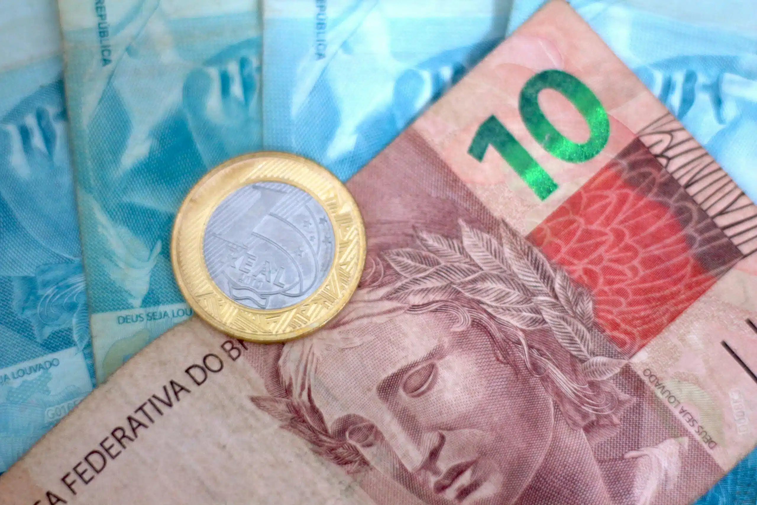 Quem tem direito ao PIS PASEP? Entenda se você pode receber o benefício 