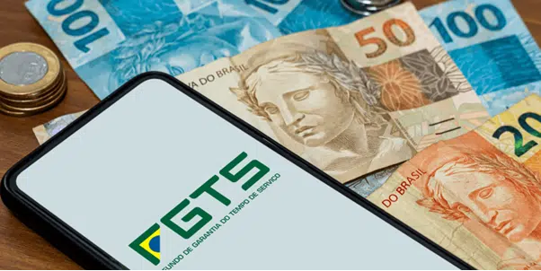 Preciso aderir ao Saque-Aniversário do FGTS para contratar o Consignado CLT? Entenda tudo! 